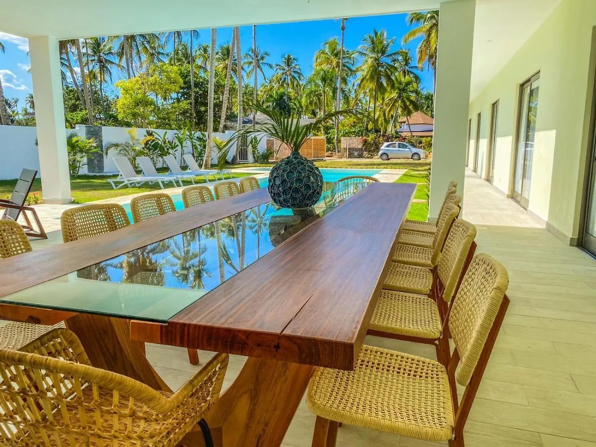 Villa Calma, Luxury For Big Groups At The Beach With Large Pool Las Terrenas