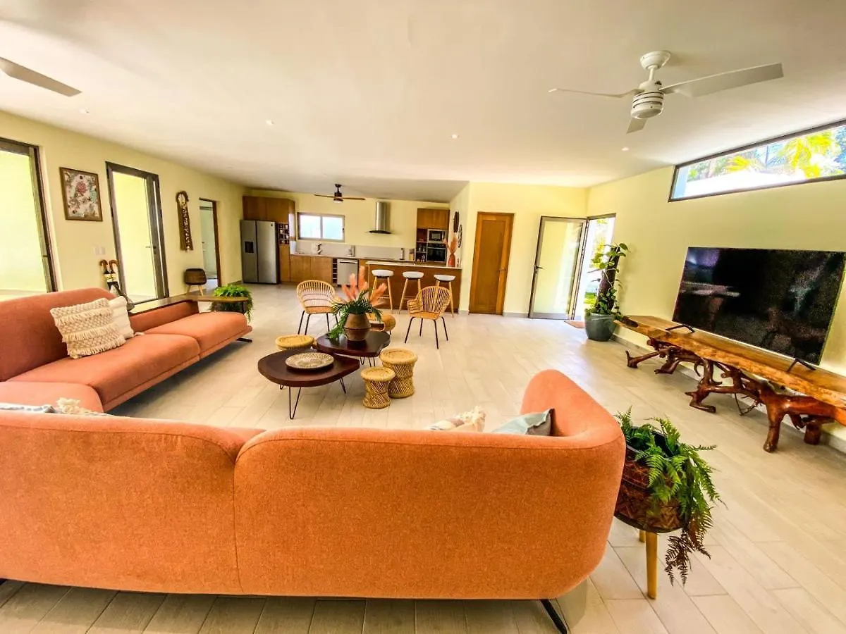 Villa Calma, Luxury For Big Groups At The Beach With Large Pool Las Terrenas