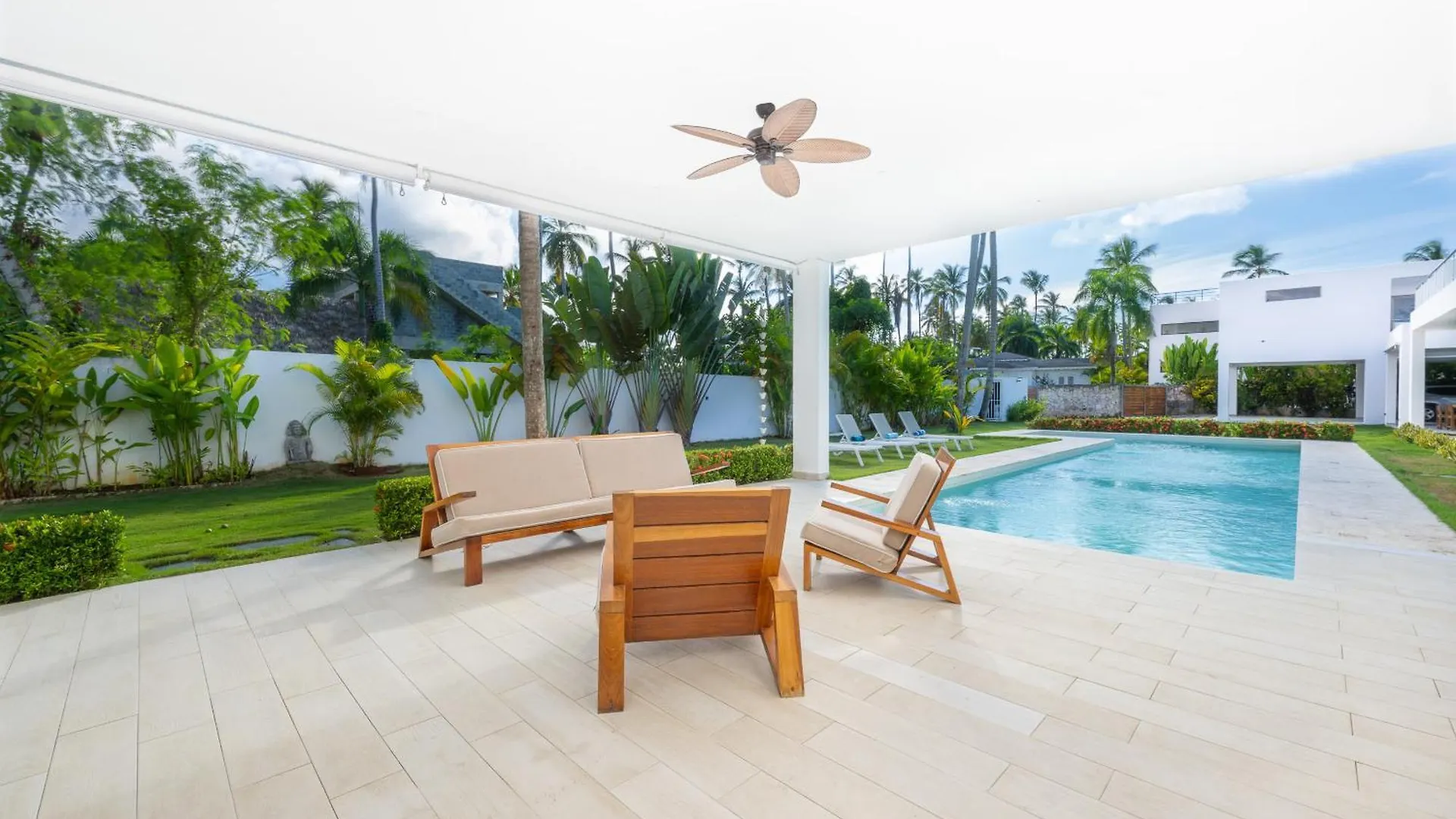 Villa Calma, Luxury For Big Groups At The Beach With Large Pool ラス・テレナス ドミニカ共和国